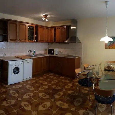Апартамент С 2 Спални Apartment Warna