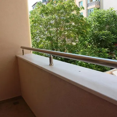 Апартамент Уют-2 Apartment Burgas